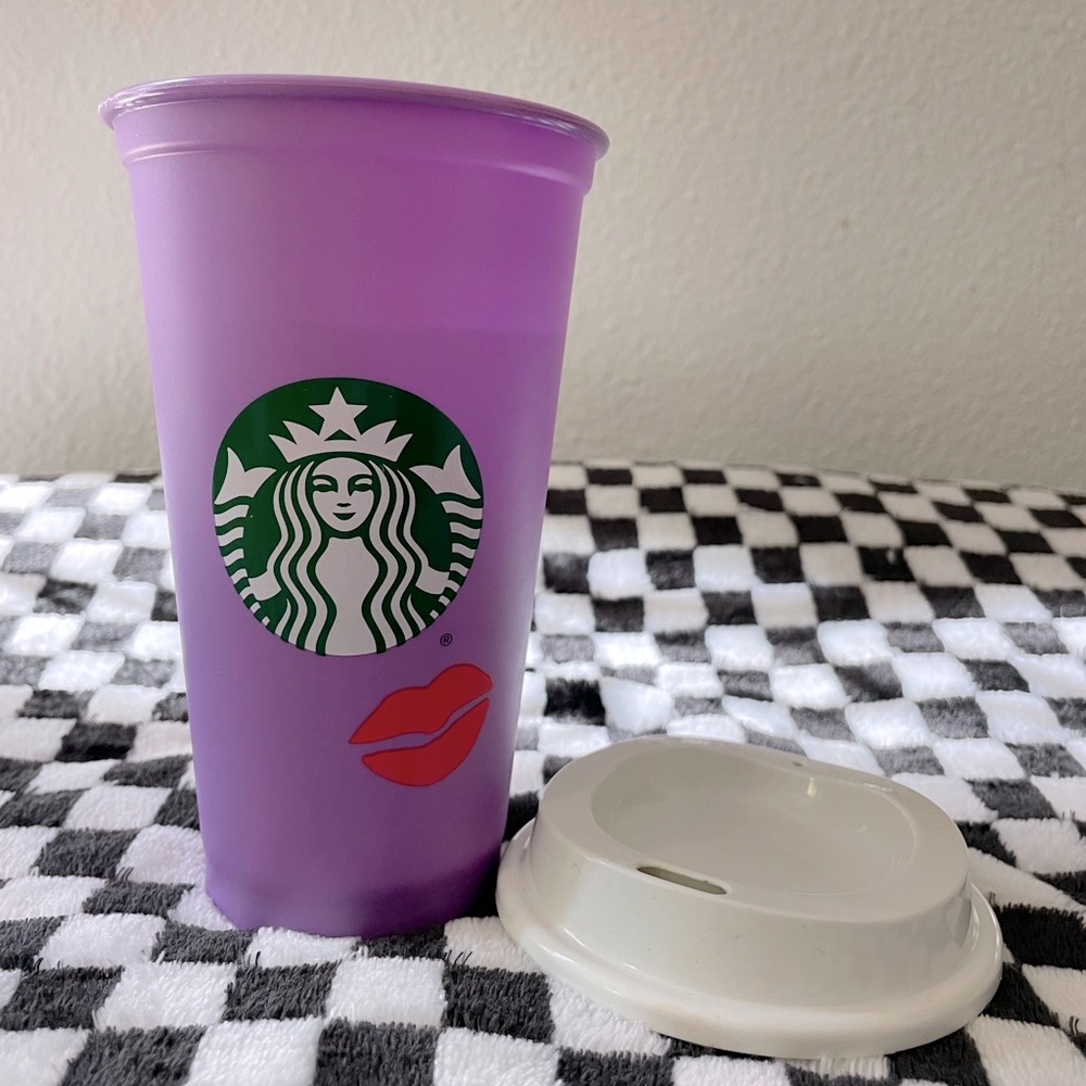 Adorable lips reusable Starbucks cup